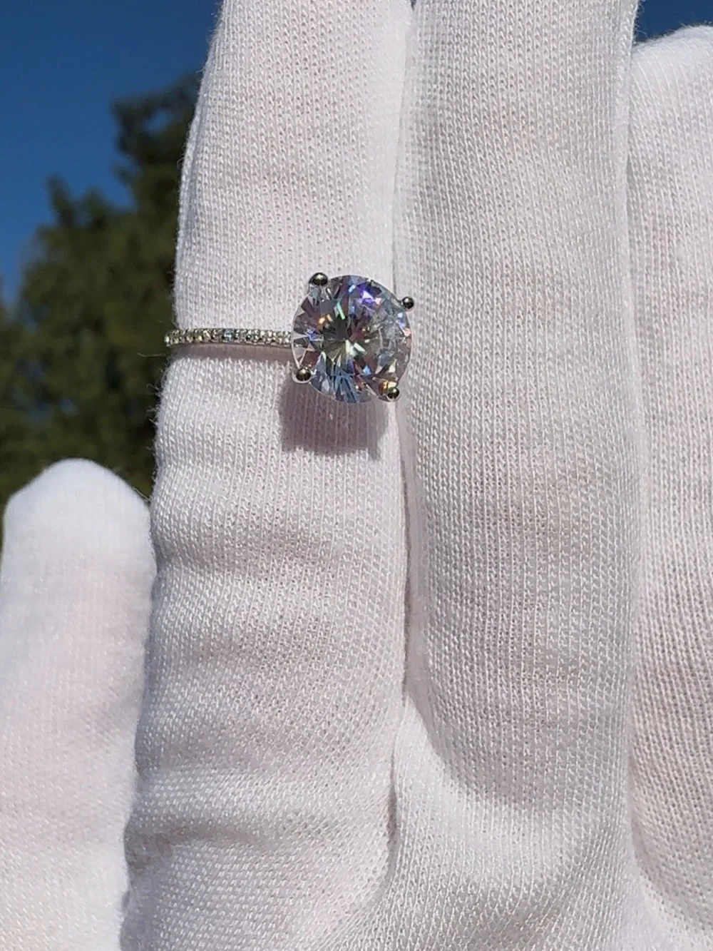 Elegant Natural Zircon Silver Women's Ring